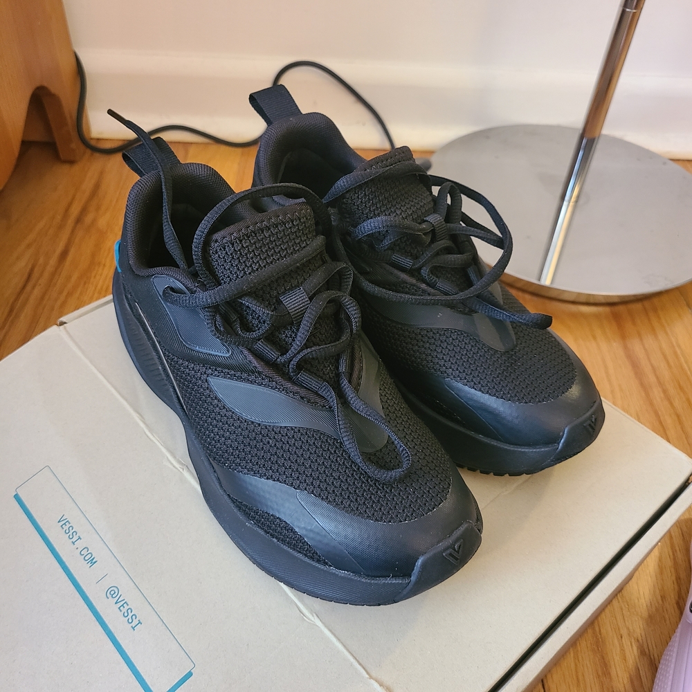 Vessi Women's Tidal Sneakers, Black, SZ 5.5